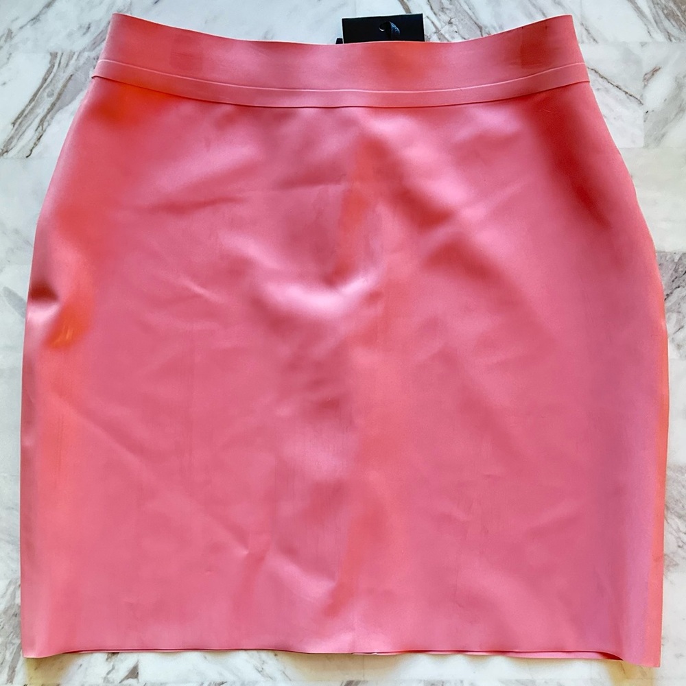 Versace Latex Mini Skirt in Rosa - Picture 2 of 7